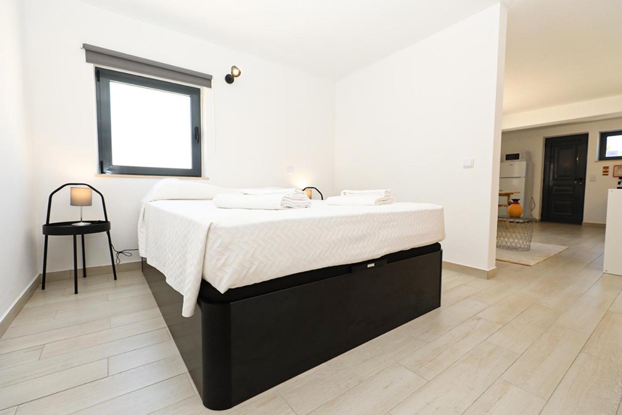 A62 - Cul De Sac Apartment In Lagos Buitenkant foto