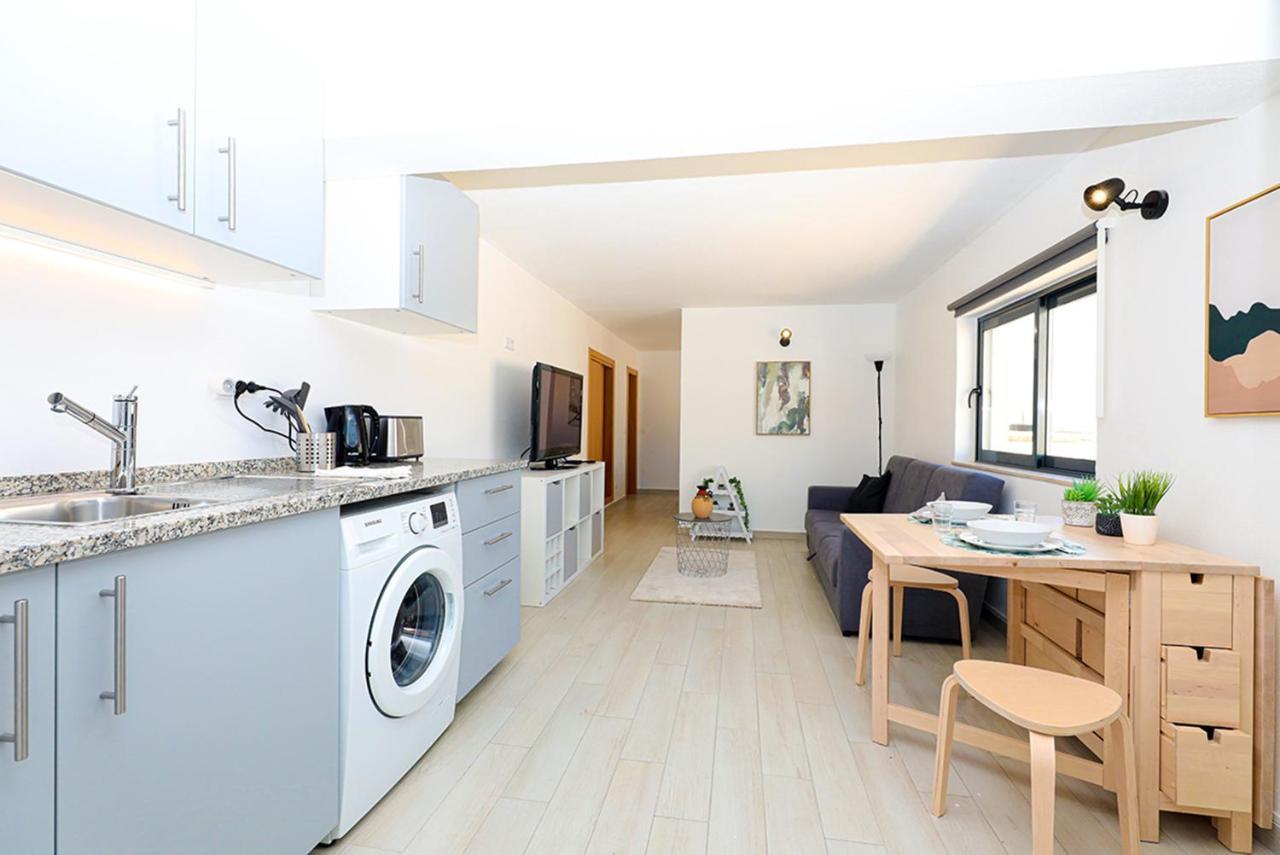 A62 - Cul De Sac Apartment In Lagos Buitenkant foto
