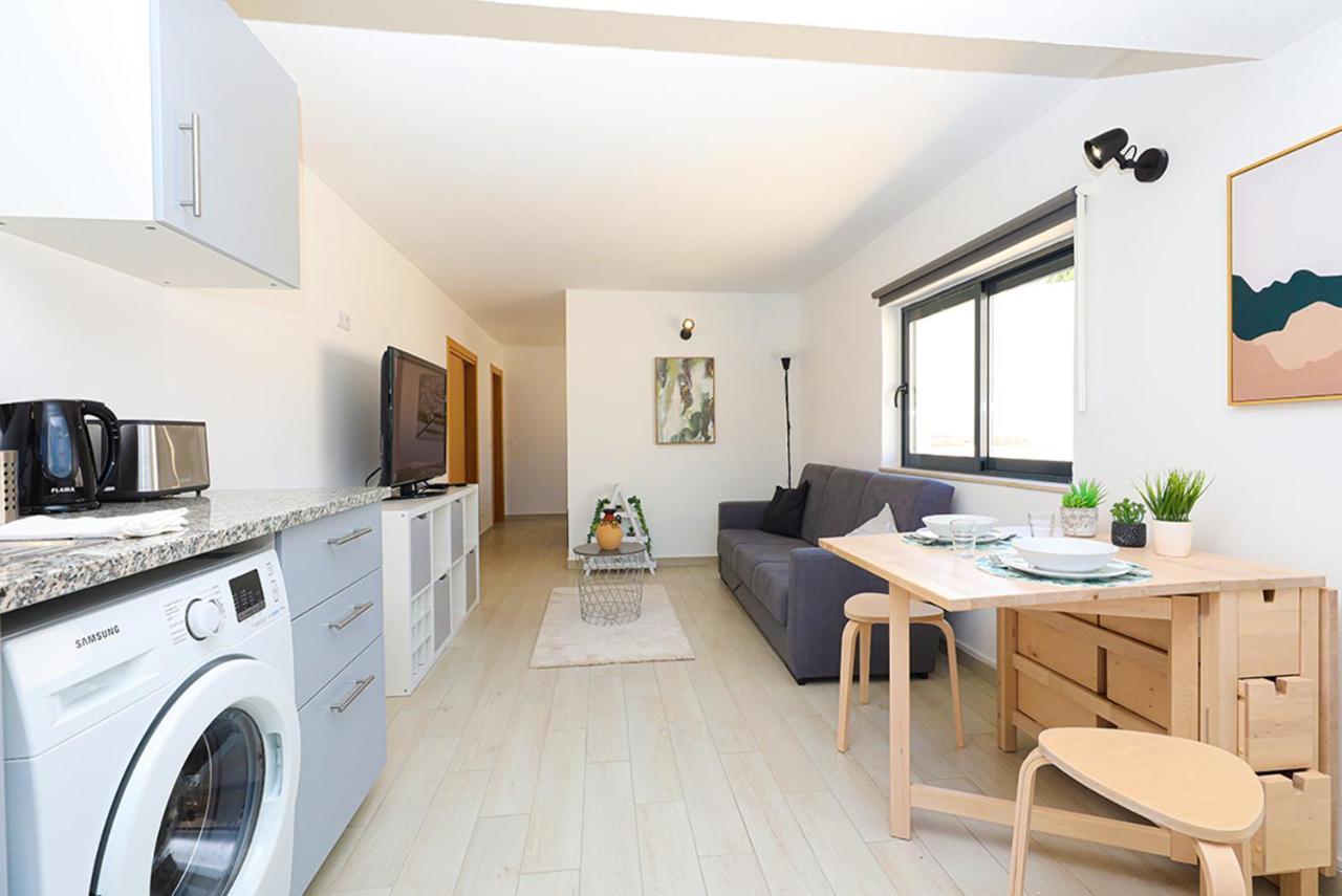 A62 - Cul De Sac Apartment In Lagos Buitenkant foto